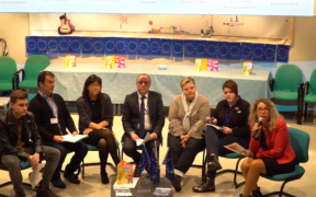 evaluationparcontratregardscroises