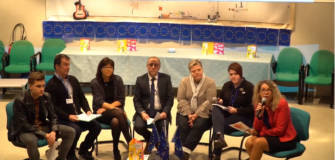 evaluationparcontratregardscroises